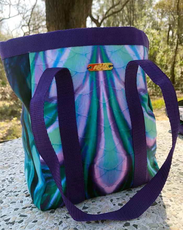 Abalone Medium Tote