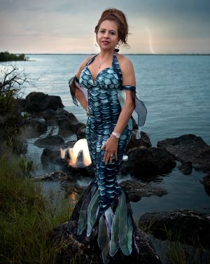 Black Pearl Mermaid Witch Costume