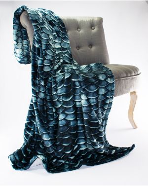 Black Pearl Throw
